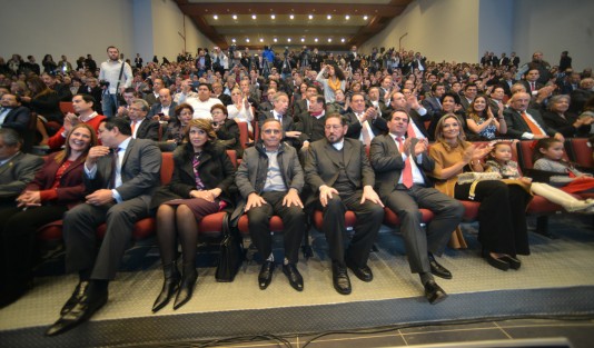 Al evento asistieron funcionarios federales y estatales, así como su familia. 