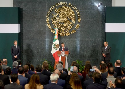 El Presidente de la República, Enrique Peña Nieto, informó hoy, que aceptó la renuncia de Aurelio Nuño Mayer al cargo de Secretario de Educación Pública. También dio a conocer su decisión de nombrar como nuevo titular de la Secretaría de Educación Pública a Otto Granados Roldán.