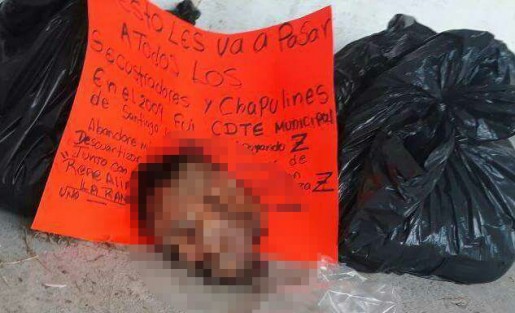 La tarde de este viernes fue localizado en Cosamaloapan el cuerpo desmembrado de presunto ex comandante  policiaco, señalado como delincuente y secuestrador a través de un narco-mensaje, en el que citan continuarán la limpia contra criminales rivales.
