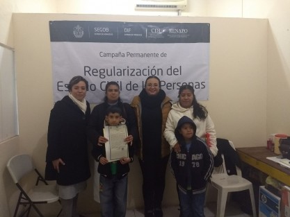 Reciben sus actas de nacimiento, gracias al programa Soy México.
