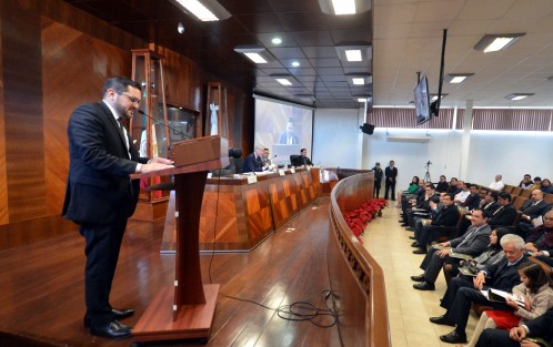 El alcalde Américo Zúñiga Martínez asistió al II Informe del Presidente del Tribunal Electoral del Estado de Veracruz (TEV), Roberto Eduardo Sigala Aguilar, en la sala del recinto sede de dicha instancia. Al término del acto, al que asistieron autoridades de los tres Poderes del Estado, el munícipe saludó al Magistrado y le expresó su respeto por los logros en materia electoral durante el período 2016-2017.

