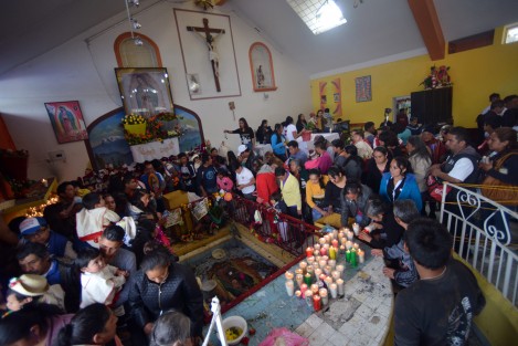 Como cada año, miles de feligreses se dieron cita para visitar la capilla de el mal país en el municipio de Coacoatzintla.
