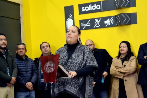 La Comisionada Presidenta del IVAI, Yolli García Álvarez, reconoció y felicitó la labor del alcalde Américo Zúñiga Martínez, quien durante su gestión ha impulsado la gestión de datos abiertos y con la inauguración del Laboratorio de Innovación de Xalapa (LABIX) retoma los principios del gobierno abierto para darles otro cauce.