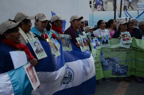  El equipo pastoral Hermanos en el Camino y el Colectivo Solecito, acompañaron a la XIII Caravana de Madres Centroamericanas que buscan a sus familiares desaparecidos en el Zócalo de la Ciudad de Veracruz. 