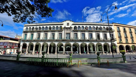 Xalapa es el ayuntamiento veracruzano mejor calificado dentro del Índice de Viabilidad Financiera Municipal (IVFM) 2017 que realiza la consultora ARegional y es el único que se encuentra ubicado dentro del grupo Alto, por su buen desempeño. 