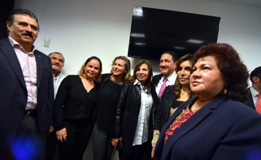 Este lunes  Alejandro Montano Guzmán rindió protesta como nuevo delegado de la Secretaría de Gobernación en Veracruz; el evento tuvo una gran convocatoria de diversos actores políticos.