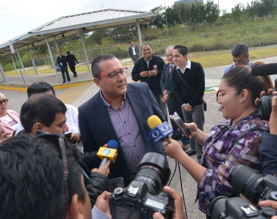 El dirigente estatal del PRI, Renato Alarcón  dijo no estar casado con la silla de la dirigencia estatal de su partido, ni pretender perpetuarse en la misma, y que lo importante es mantenerse unidos. Aclaró que debido al proceso electoral, no es tiempo de cambio en la dirigencia, y que no hay convocatoria para ello.