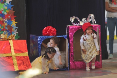 Festivales navideños en escuelas marcan el fin de actividades escolares de 2017. Aunque el calendario escolar marca como último día de actividades el miércoles 20, la gran mayoría de planteles cerraron sus aulas hoy y las abrirán hasta enero. 