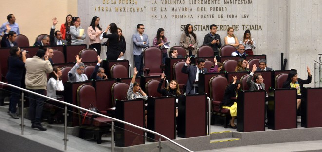 El Pleno de la LXIV Legislatura de Veracruz aprobó, por mayoría de votos, el Dictamen de decreto que reforma diversas disposiciones de la Ley de Salud del Estado, enfocada a fortalecer la cultura de la donación de órganos, tejidos y células de seres humanos con fines terapéuticos. 