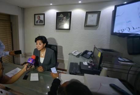 La delegada del ISSSTE explicó a los medios que por acuerdo con el líder sindical nacional, las prestaciones pendientes de liquidar a los trabajadores, les serán pagadas hasta el 3 de enero. 