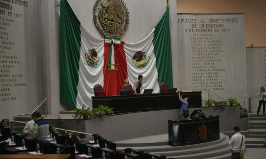 El Pleno de la LXIV Legislatura de Veracruz dio entrada a la Iniciativa Popular Constitucional en materia de Participación Ciudadana,  Fortalecimiento de la División de Poderes, Familia, Matrimonio y Educación, que pretende impulsar el fortalecimiento de la organización ciudadana, en función de consolidar la democracia y construir las bases de una sociedad, democrática, de derecho y de justicia.