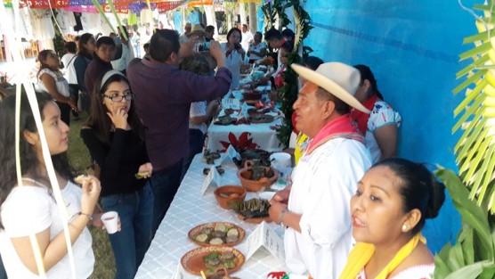 Muestra  gastronómica en Papantla. 