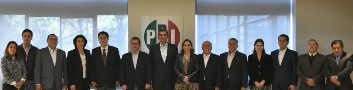 El Presidente del Comité Ejecutivo Nacional del PRI, Enrique Ochoa Reza, comunicó el acuerdo del partido para que el Senador José Francisco Yunes Zorrilla sea el precandidato de unidad al Gobierno del Estado de Veracruz.