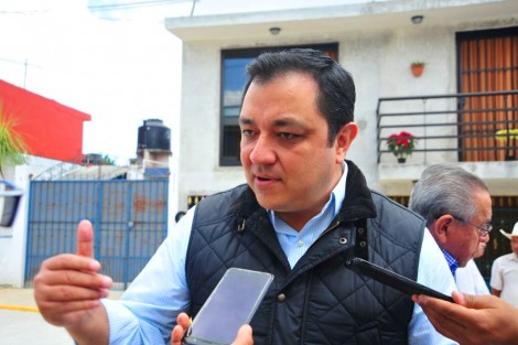 Al señalar que una vez que concluya su encomienda pública municipal, estará a disposición del Partido Revolucionario Institucional, ofreciendo su experiencia para que Veracruz tenga realmente un cambio con rumbo, Américo Zúñiga Martínez dijo que el PRI cuenta en la persona de Pepe Yunes con un precandidato con una extraordinaria vocación de servicio.