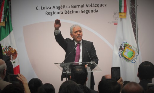 En Xalapa, el Dr. Hipólito Rodríguez Herrero rindió protesta como alcalde de Xalapa para el periodo 2018 - 2021. El gobernador Miguel Ángel Yunes, presente en el evento, le ofreció todo el apoyo a su administración, al igual que a todos los municipios del Estado. 