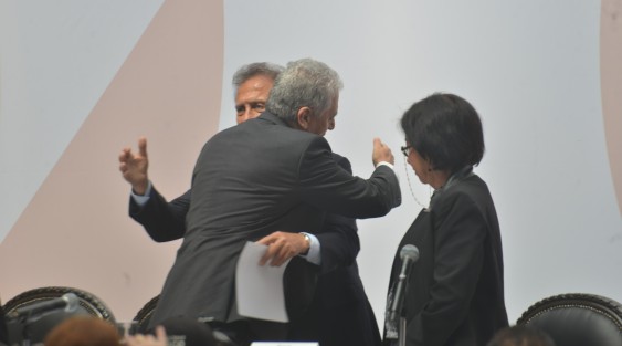 En Xalapa, el Dr. Hipólito Rodríguez Herrero rindió protesta como alcalde de Xalapa para el periodo 2018 - 2021. El gobernador Miguel Ángel Yunes, presente en el evento, le ofreció todo el apoyo a su administración, al igual que a todos los municipios del Estado. 