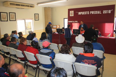 La tesorería municipa de Papantla ha puesto en marcha el pago de impuesto predial 2018, donde el primer día se tuvo una importante participación por parte de la ciudadanía, estimándose que se obtendrán grandes resultados de este programa ya que se refleja el interés de la población por contribuir con estas acciones.
