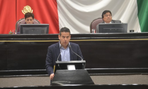 El diputado Juan Manuel del Castillo presentó una propuesta para economizar recursos, con la cual se reducirían las salidas de legisladores y sesiones foráneas. 