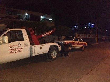 81 bolsitas con marihuana fueron localizadas en el taxi número 39, modelo 2014, con placas de circulación 2305 XDA  del estado de Veracruz, en la ciudad de Papantla, por lo que el conductor fue detenido y el vehículo consignado.