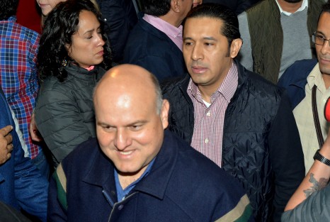 Representantes de todos los sectores del PRI, incluidos algunos que poco se dejan ver, estuvieron presentes para acompañar a Pepe Yunes en su registro como precandidato a la gubernatura de Veracruz por el Partido Revolucionario Institucional.