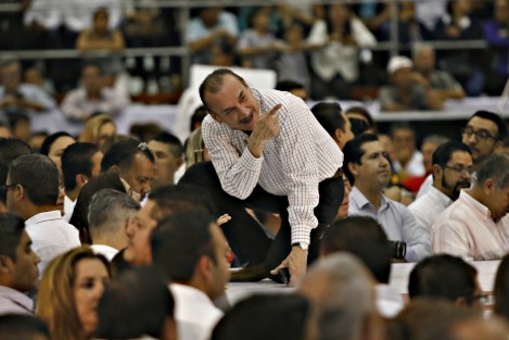 Diversos personajes de la vida política local y nacional del PRI, asistieron al arranque de la precampaña de José Yunes Zorrila rumbo a la sucesión gubernabental. El precandidato a la presidencia de México, José Antonio Meade Kuribeña, asistió como invitado especial.