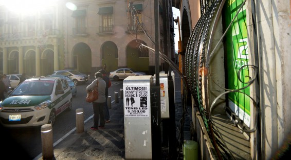 Monumentos históricos del centro de Xalapa,  cual algunos funcionarios, ya no les cae el veinte. 