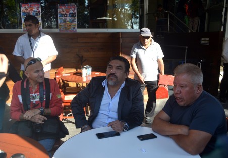 El tirantes presentó la cartelera de la CMLL que se llevará en próximas fechas en la Arena Xalapa. 