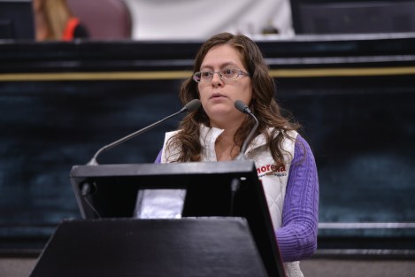 La diputada Tanya Carola Viveros Cházaro, del Grupo Legislativo de MORENA, presentó una iniciativa con proyecto de Ley de Desarrollo Rural Sustentable para la entidad, con el objeto  de promover el desarrollo del campo veracruzano, de manera integral, sustentable e incluyente, que  contribuya a mejorar la calidad de vida de la sociedad, la seguridad y la soberanía alimentaria. 