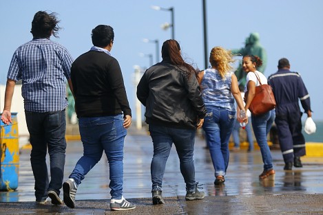 La entrada de un nuevo frente frío provocó fuertes vientos del norte y un descenso considerable en la temperatura. Se espera que estas condiciones climáticas se mantengan durante el fin de semana.  