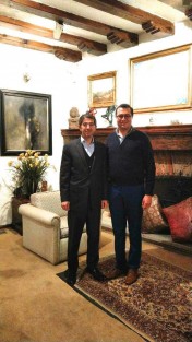 La tarde noche de este viernes, el alcalde de Coatepec, Enrique Fernández, estuvo en la Ciudad de México, donde se reunió con Dionisio Pérez Jácome Friscione, embajador de México en Canadá, en una visita de gestión, para tratar asuntos que beneficiarán a ese Pueblo Mágico.