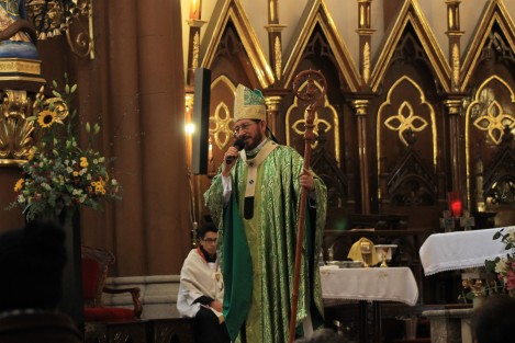 En su homilía dominical, el Arzobispo de Xalapa habló sobre la dignidad del cuerpo que templo de Dios, el cual actualmente ya no se valora, pues en el aspecto de la sexualidad, ésta se ha banalizado; y en el aspecto físico, ya son de diario las noticias de cuerpos tirados y descuartizados. 