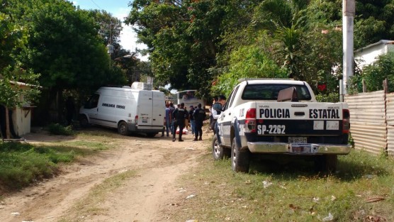 Este domingo fue asesinado un joven en calles de la colonia Divina Providencia, en Coatzacoalcos, Ver., cuando salía de su casa, por sujetos a bordo de una motocicleta. Más tarde dos personas fueron detenidas en la zona cuando se registró un nuevo tiroteo. 
