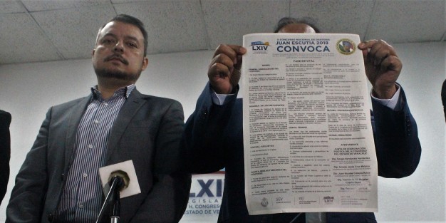 A nombre del Congreso de Veracruz, el titular de la Secretaría General, Juan José Rivera Castellanos, anunció la convocatoria para elegir al joven veracruzano que habrá de representar a la entidad en el Segundo Concurso Nacional de Oratoria Juan Escutia 2018 que habrá de realizarse el 22 de febrero en la ciudad de Nayarit.