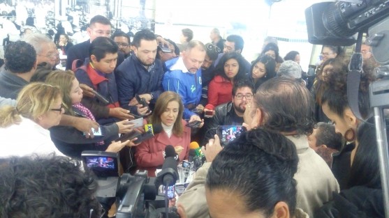 La expanista aspirante a candidata independiente a la presidencia  de la República, Margarita Zavala, descartó la posibilidad de declinar en su aspiración a favor del priista Meade, como lo dijera AMLO, y agregó que incluso ella no sólo dará batalla al puntero, sino que lo vencerá.