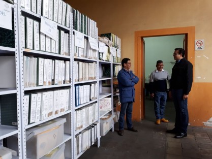 Enrique Fernández Peredo, alcalde de Coatepec, continuando con los compromisos que adquirió en el municipio, la tarde de este miércoles, acompañado de la síndica Areli Bonilla, así como regidores, realizaron un recorrido por las instalaciones de CMAS, para constatar el buen funcionamiento de la planta y por consecuencia el vital líquido llegue a cada vivienda de los coatepecanos.