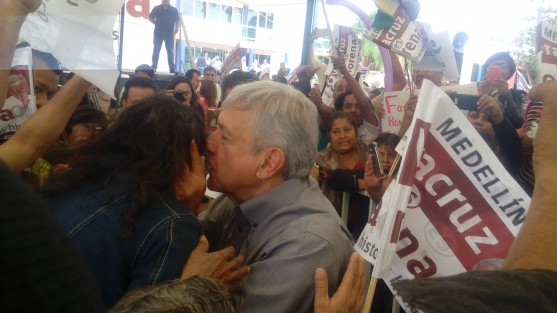 - Soy ya  sabes quién.  