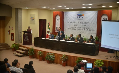 Se llevó a cabo la entrega de ingresos 2018. Curso Taller ingresos municipales Y banco de información municipal. 