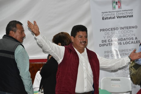 Sin acarreados, sin escándalo, sin multitudes, sin pre andidatos que inspiren algo o den indicios de que vayan a ganar, se llevaron a cabo los preregistros de aspirantes a una diputación en el Partido Revolucionario Institucional.