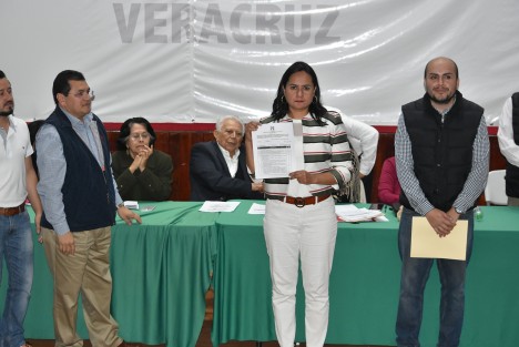 Sin acarreados, sin escándalo, sin multitudes, sin pre andidatos que inspiren algo o den indicios de que vayan a ganar, se llevaron a cabo los preregistros de aspirantes a una diputación en el Partido Revolucionario Institucional.