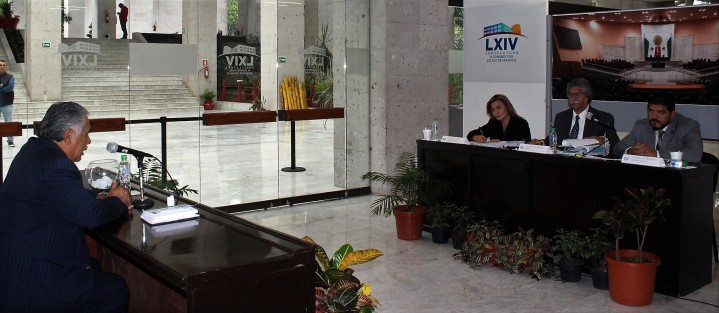 La Comisión Permanente de Procuración de Justicia, de la LXIV Legislatura de Veracruz, integrada por los diputados José Luis Enríquez Ambell, María Josefina Gamboa Torales y Zenyazen Roberto Escobar García, presidente, secretaria y vocal, respectivamente, entrevistaron a 22 aspirantes a ocupar la titularidad de la Fiscalía Especializada en Combate a la Corrupción.