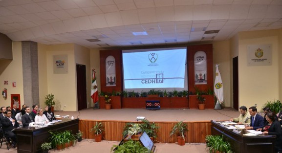 Ante las diputadas y diputados de la LXIV Legislatura de Veracruz, y a través de la Comisión Permanente de Derechos Humanos y Atención a Grupos Vulnerables, que preside el diputado Gregorio Murillo Uscanga, se llevó a cabo la comparecencia de la titular de la Comisión Estatal de Derechos Humanos (CEDH), Namiko Matzumoto Benítez. 