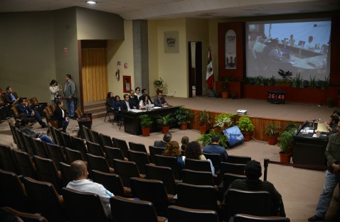 Al comparecer ante diputadas y diputados del Congreso del Estado, la titular de la Comisión Estatal para la Atención y Protección de los Periodistas (CEAPP), Ana Laura Pérez Mendoza, además de rendir un informe de las actividades de un año, respondió a las preguntas de los legisladores.  