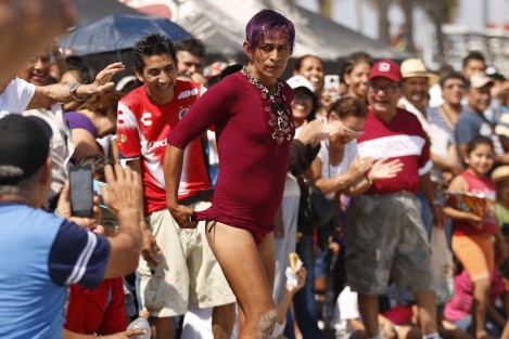Es la edición número 50 de este singular encuentro deportivo y la primera vez que es incluido dentro del programa oficial de actividades del Comité de Carnaval. 