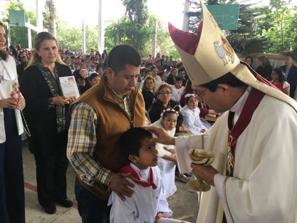 El obispo de la Diócesis de Papantla, monseñor José Trinidad Zapata Ortiz, dijo que con tanta violencia e inseguridad que se vive, es necesario orientar al pueblo para que siga adelante en su fe, pese a todas las dificultades que vemos es necesario orar y pedir perdón.  