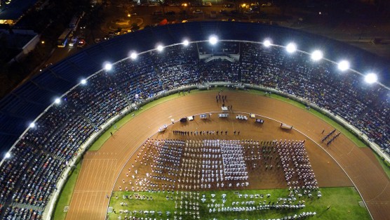 Con motivo del 101 aniversario de la Constitución Mexicana, marching bands de varias instituciones educativas de Xalapa marcharon desde el Teatro del Estado hasta llegar al Estadio Xalapeño, donde lucieron sus mejores pasos y melodías ante miles de xalapeños.