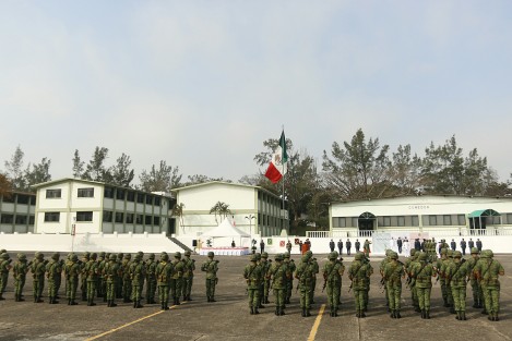 En el marco de la celebración del 101 Aniversario de la Constitución Mexicana, se llevó a cabo la Ceremonia de Imposición de Condecoraciones a Personal del Ejército y MARINA. El evento tuvo lugar en las instalaciones del 83 Batallón de Infantería en La Boticaria.