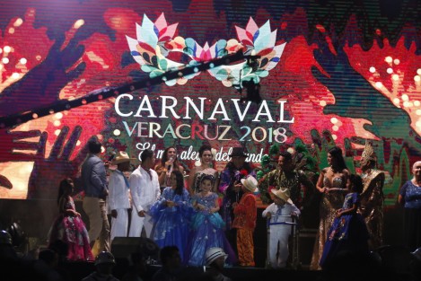 Con la quema del mal humor dio inicio el Carnaval de Veracruz 2018. La corte real fue presentada en el zócalo de la ciudad ante cientos de asistentes. 