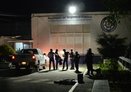 Luego de la medianoche, Roberto N., exdirector de la Fuerza Civil, fue trasladado de los juzgados al penal de Pacho Viejo.