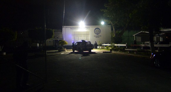 Los 13 policías de la SSP presuntamente implicados en desapariciones forzadas, quedaron recluídos en el Penal de Pacho Viejo.