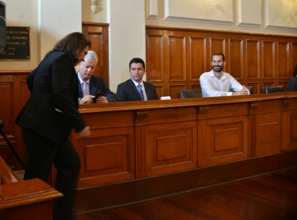 Luego de que Julen Rementería saltara de la dirección de la SIOP para buscar la senaduría, entra rescate la hasta hoy Secretaria de Protección Civil, Yolanda Baizabal.  